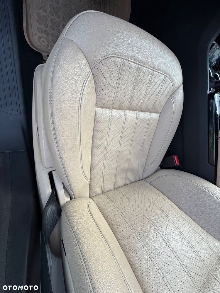 Mercedes-Benz GLS - 9