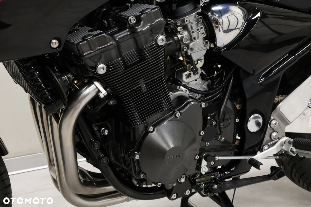 Suzuki Bandit - 24
