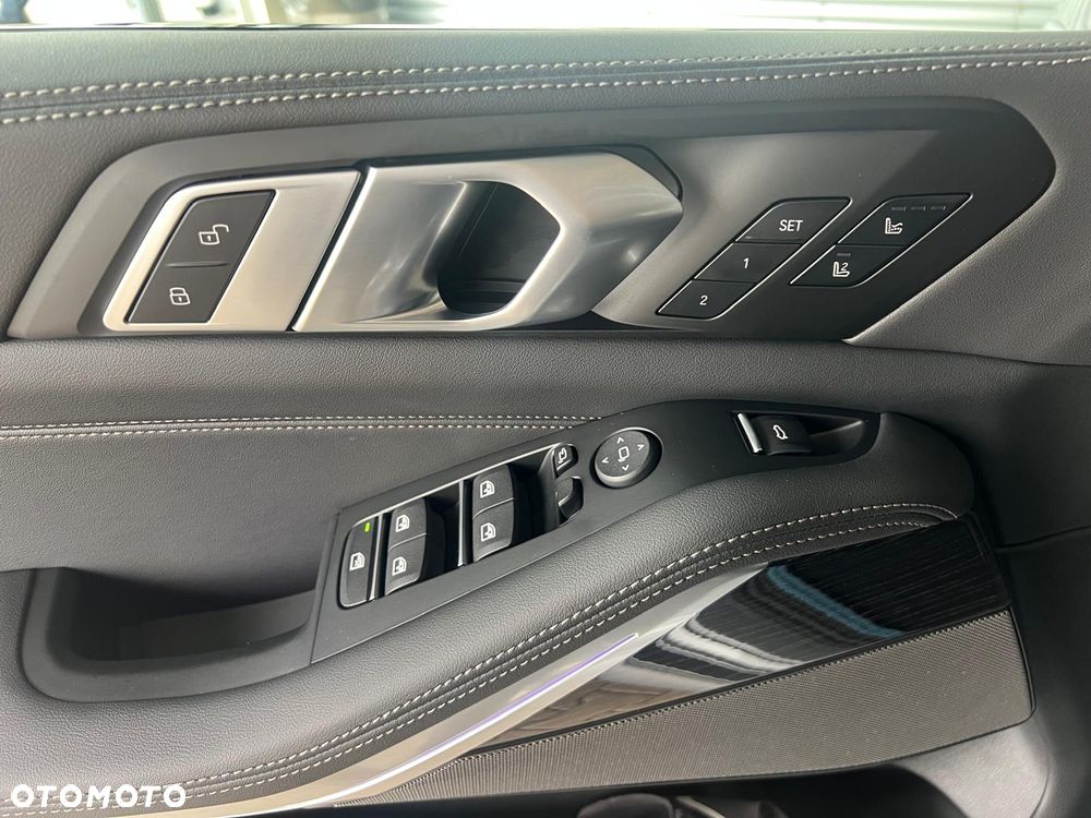 BMW X5 xDrive30d - 33