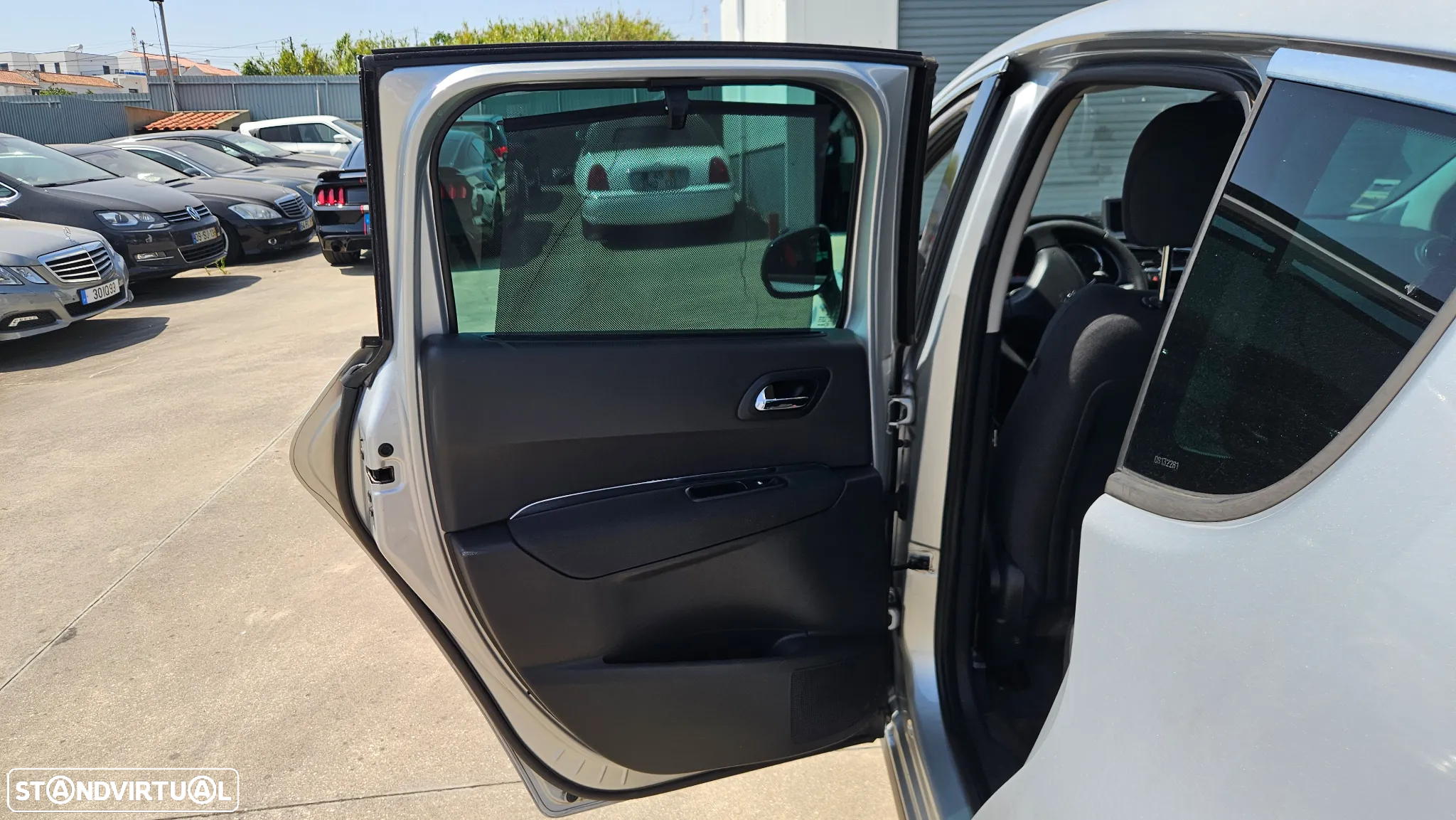 Peugeot 3008 1.6 HDi Executive CMP6 - 26