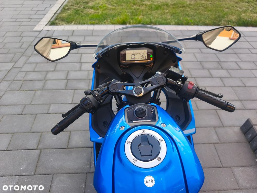Suzuki GSX-R - 21