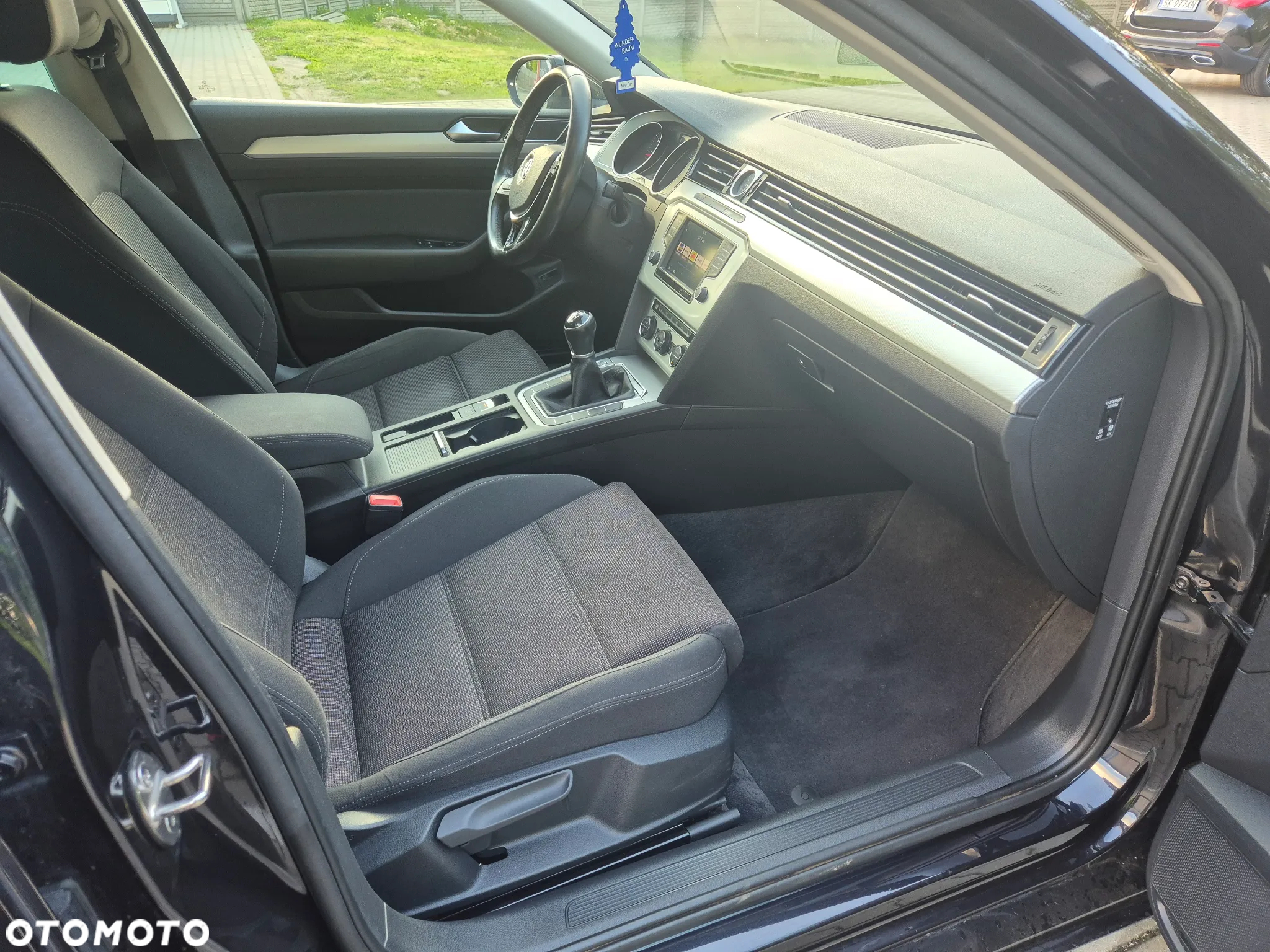 Volkswagen Passat 2.0 TDI BMT Comfortline - 12