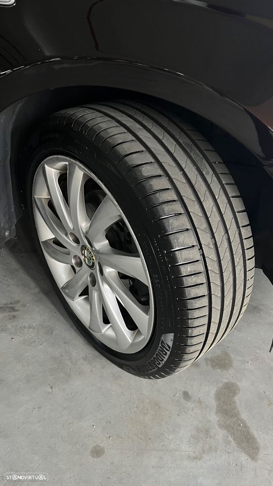 Alfa Romeo Giulietta 1.6 JTDM Veloce - 7