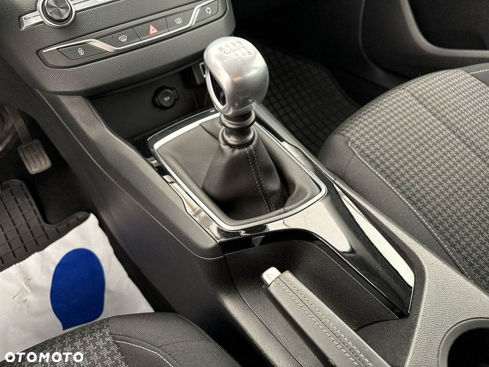 Peugeot 308 - 16