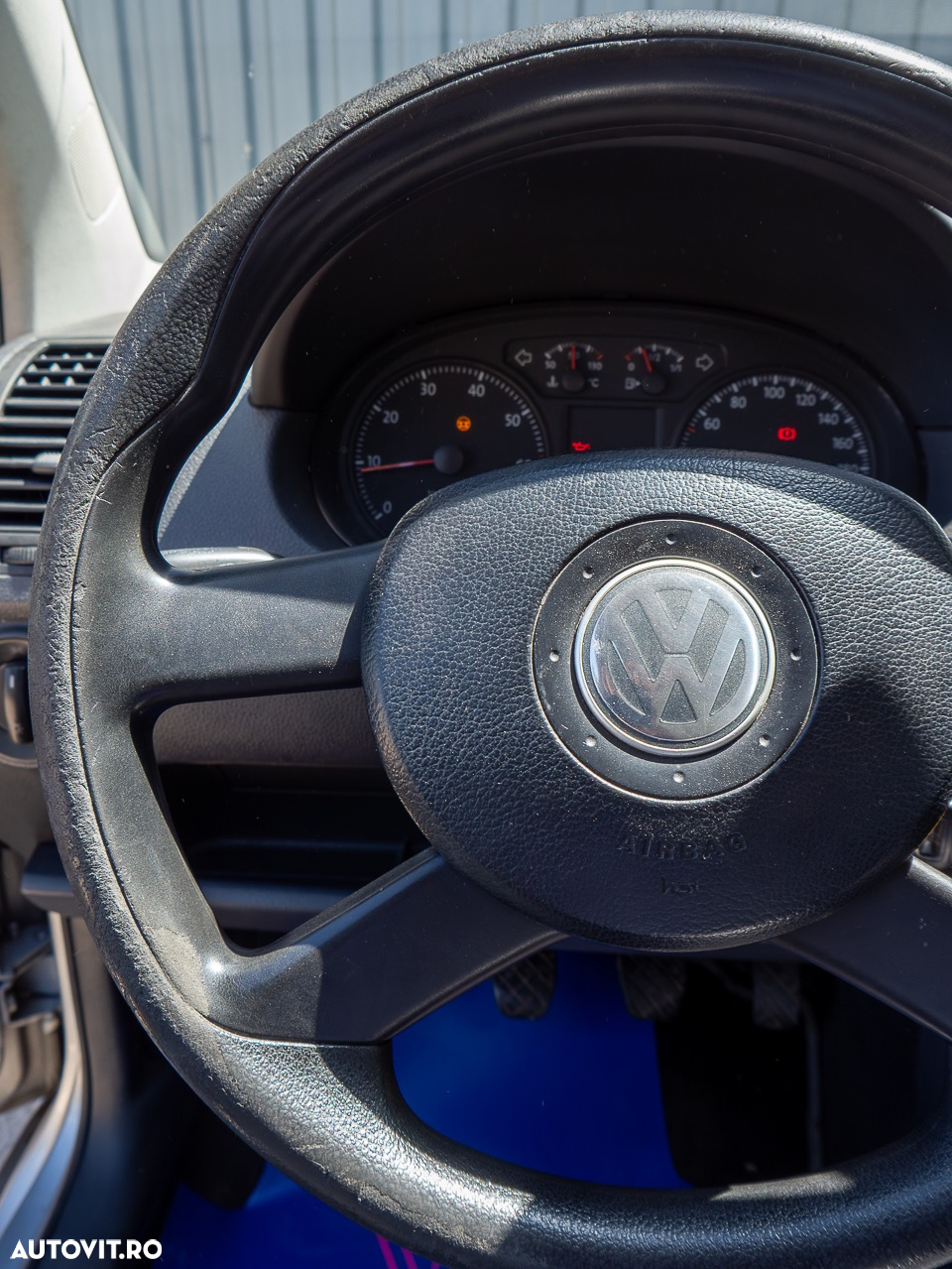 Volkswagen Polo 1.2 Attractive - 28