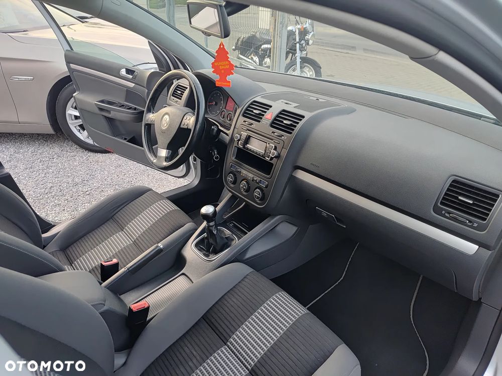 Volkswagen Golf 1.6 United - 27