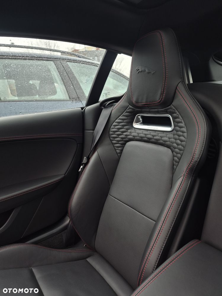 Jaguar F-Type P450 AWD R-Dynamic - 10