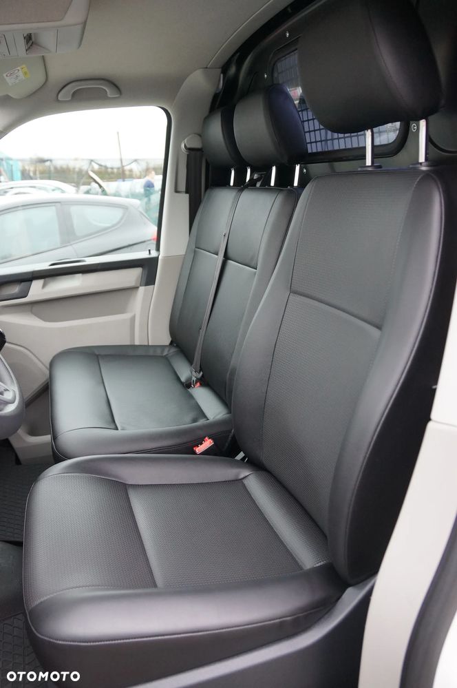 Volkswagen Transporter - 21