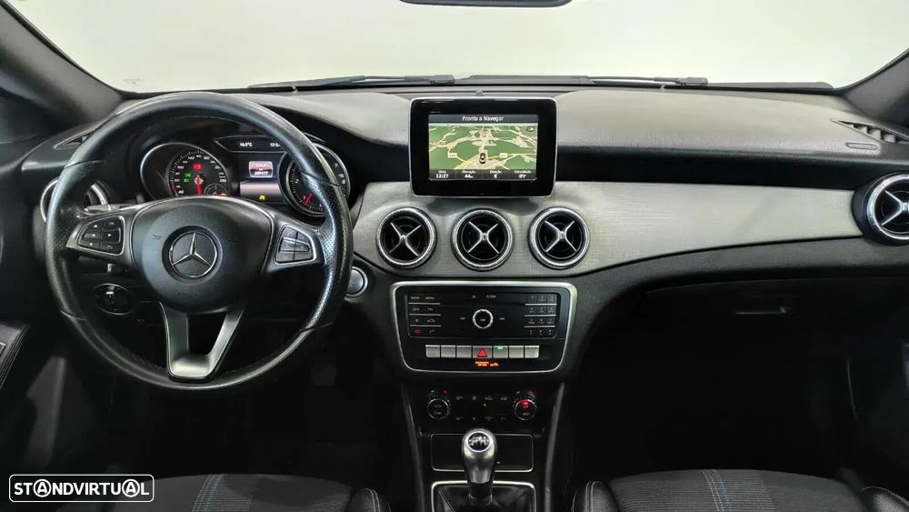 Mercedes-Benz CLA 200 - 25