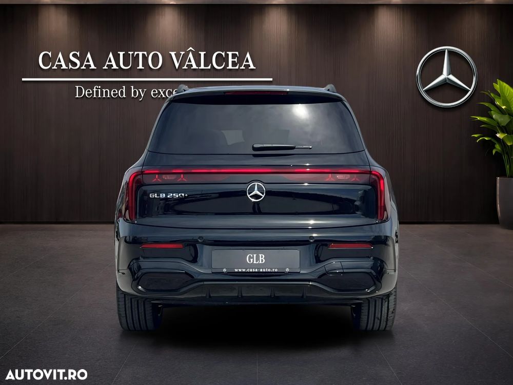 Mercedes-Benz GLB - 4