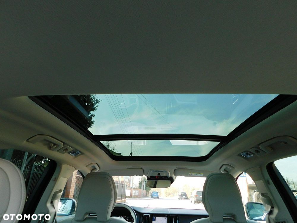 Volvo XC 60 D3 Momentum Pro - 21