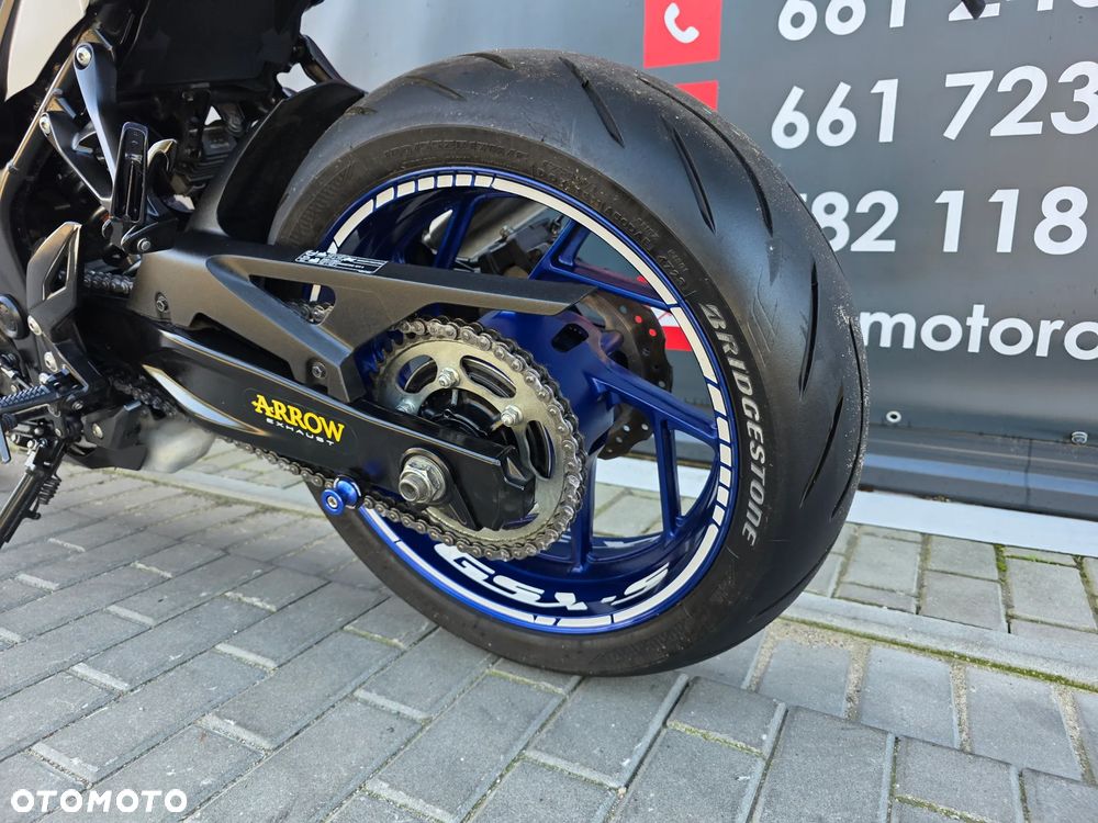 Suzuki GSX - 7