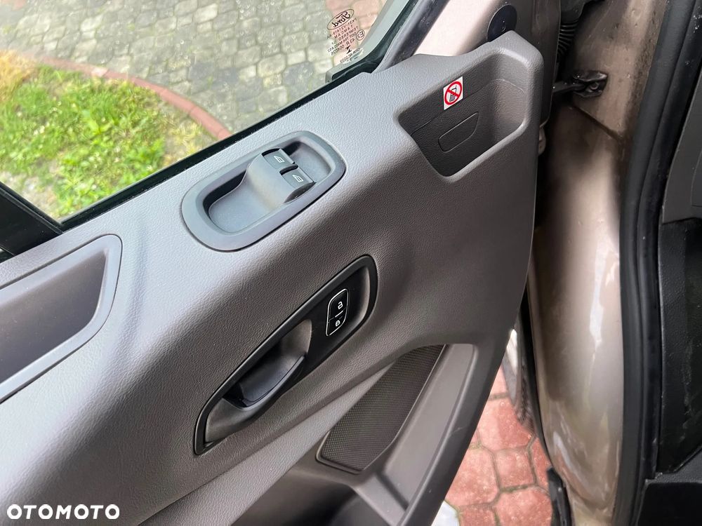 Ford Transit - 14