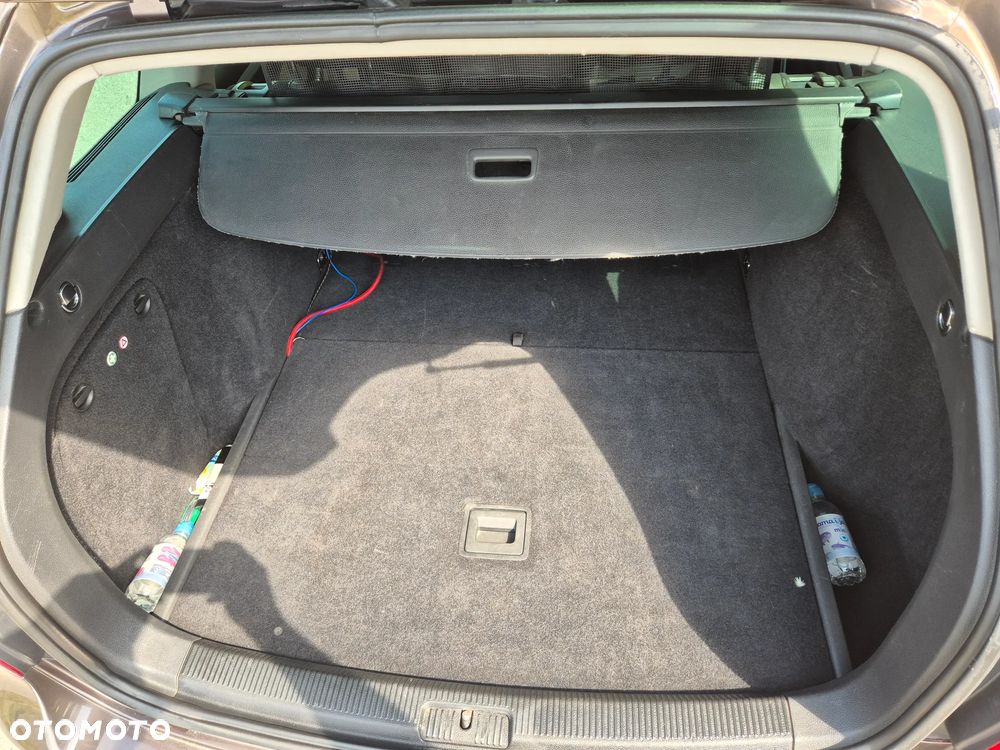 Volkswagen Golf - 8