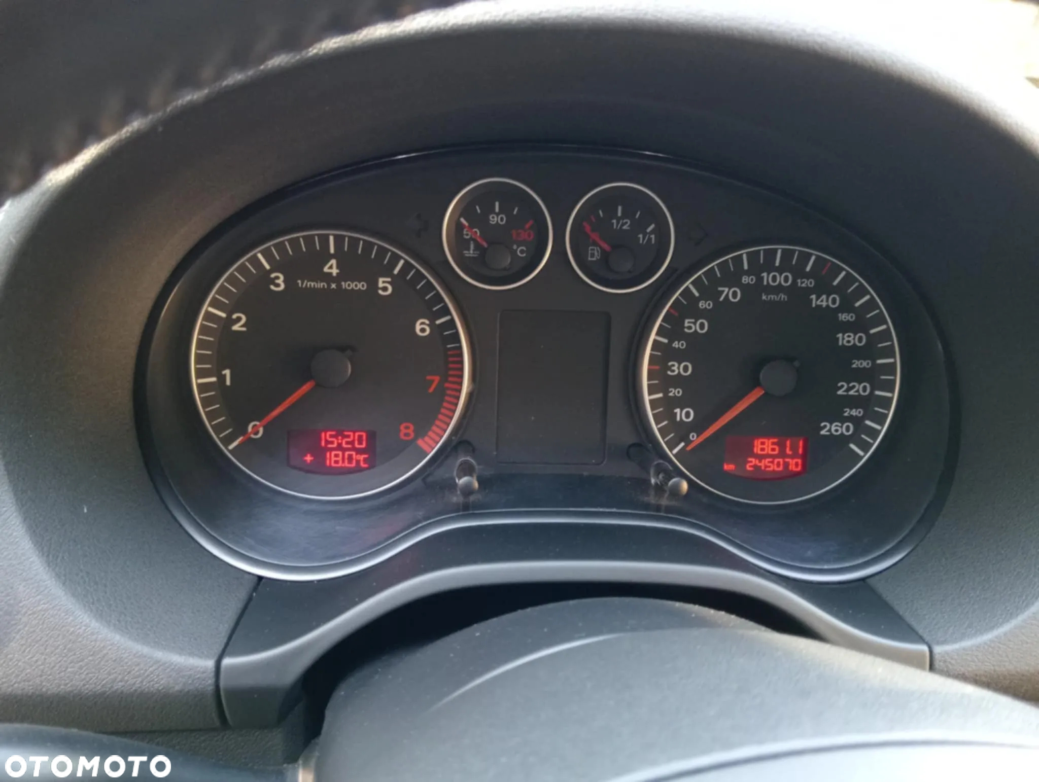 Audi A3 1.6 Ambiente - 3