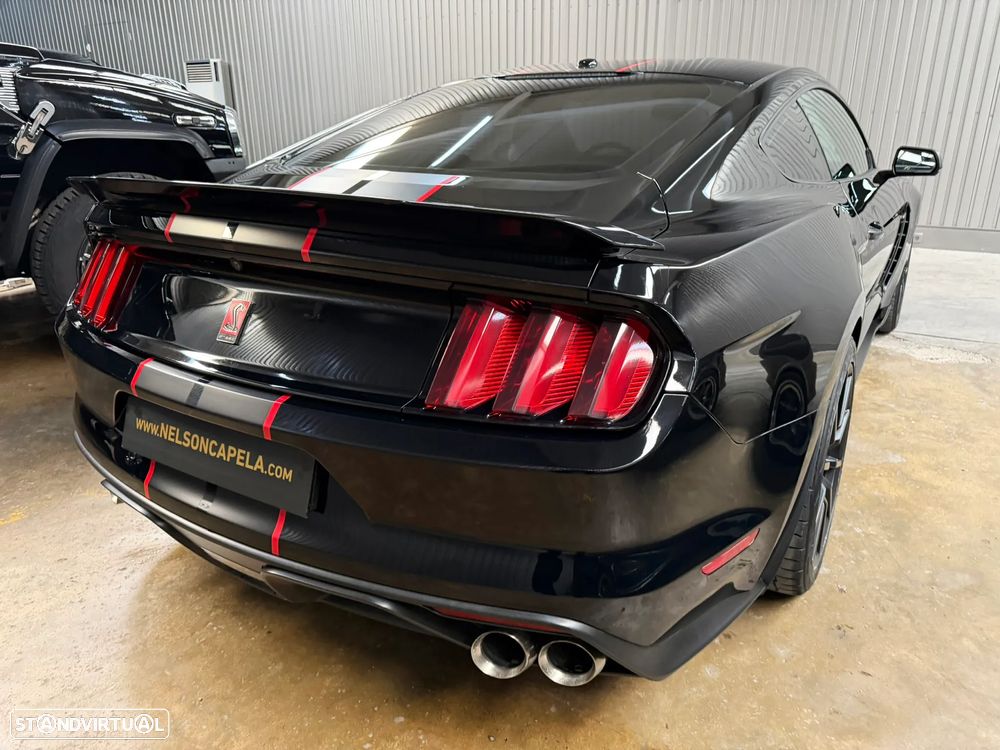 Ford Mustang - 11