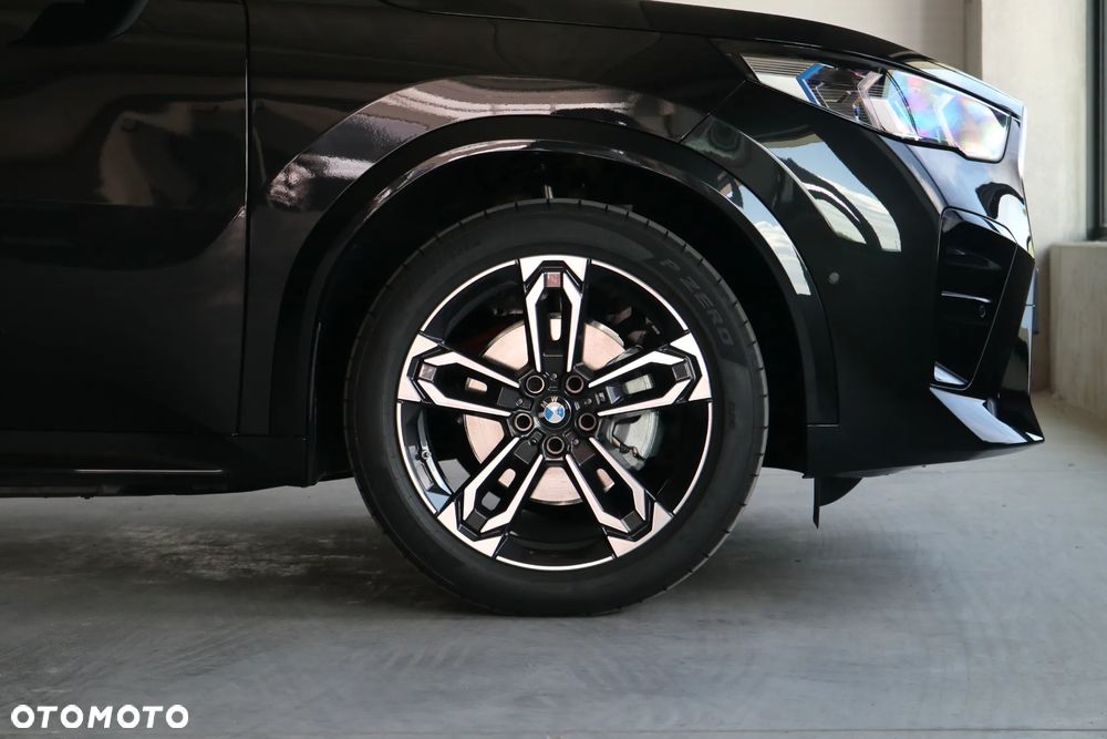 BMW iX2 eDrive20 66.5kWh M Sport Edition - 7
