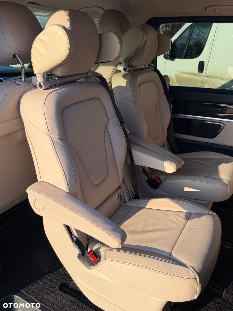 Mercedes-Benz Klasa V 250 d 4-Matic Avantgarde 7G-Tronic (d³ugi) - 15