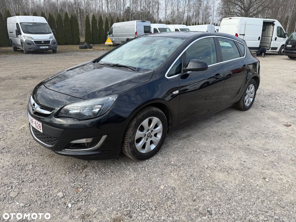 Opel Astra 1.7 CDTI DPF Cosmo - 3