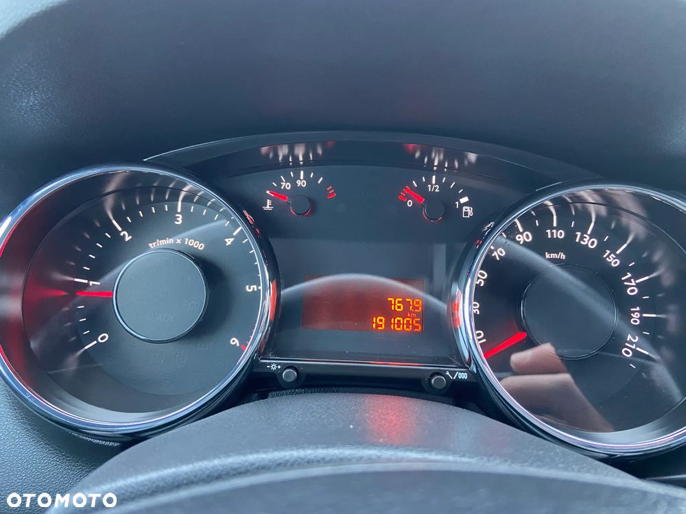 Peugeot 3008 1.6 HDi Style - 25