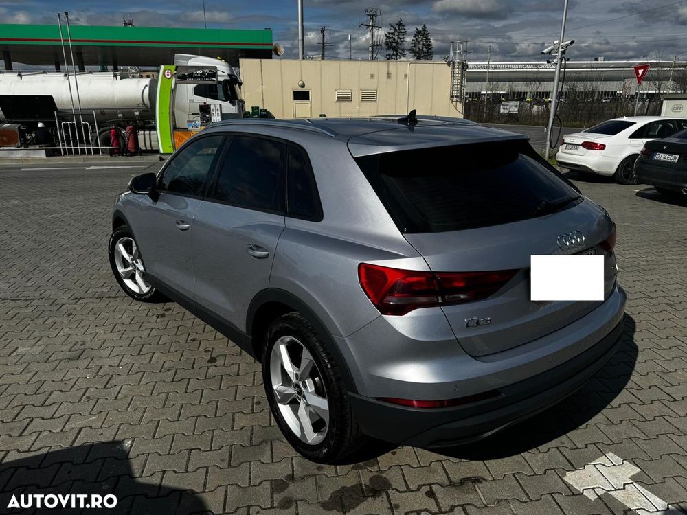 Audi Q3 2.0 40 TDI quattro S tronic Basic - 8