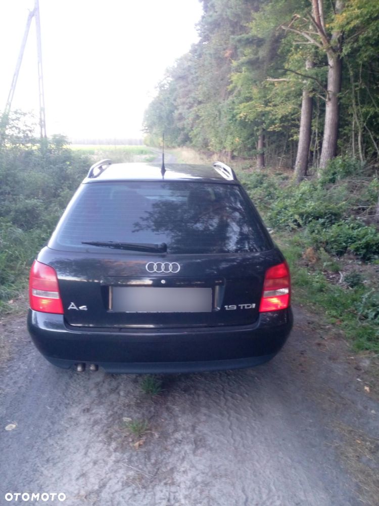 Audi A4 Avant - 4
