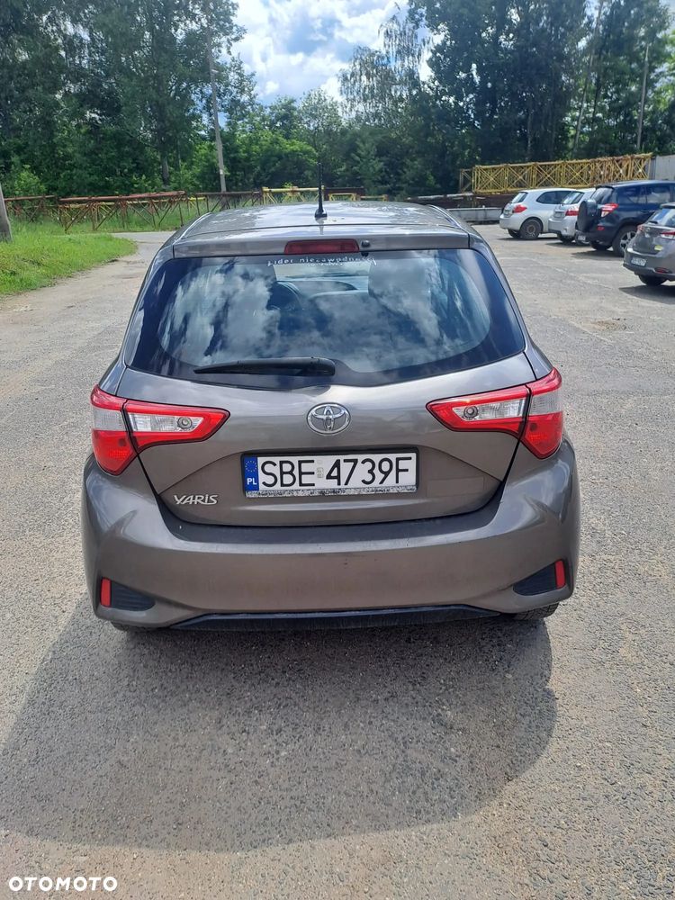 Toyota Yaris 1.5 Life - 4