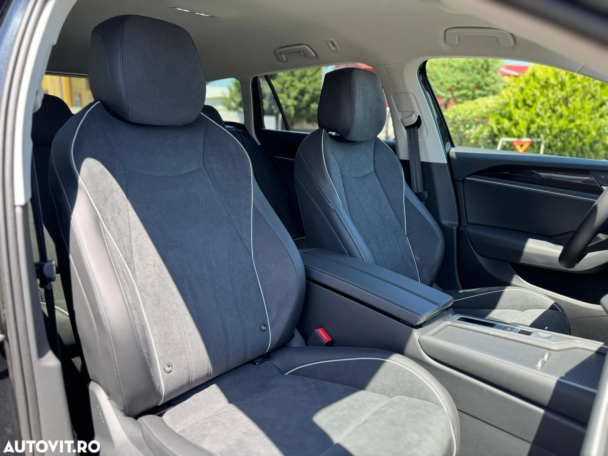 Volkswagen Passat 1.5 TSI DSG PHEV Business - 14