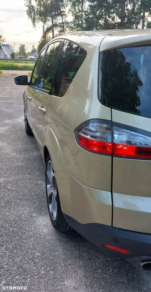 Ford S-Max 2.5 Titanium - 15