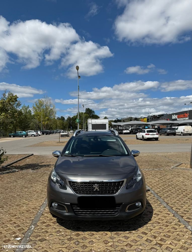 Peugeot 2008 1.2 PureTech Style - 3