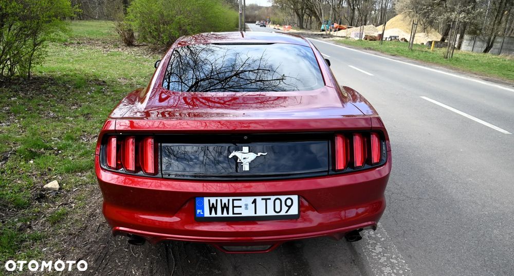 Ford Mustang - 23