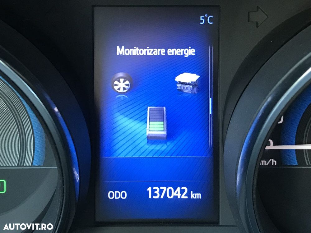 Toyota Auris 1.8 L VVT-i Sol+ - 7