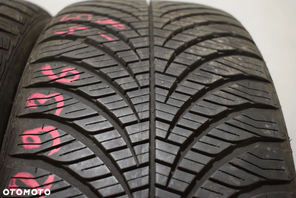 R18 225/45 Goodyear Vector 4 Seasons GEN-2 Run Flat - 3