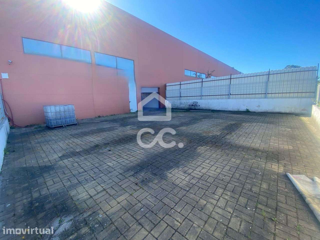 Armazém Industrial 680 m² | Logradouros | 2 Portões Automáticos | Exce - Grande imagem: 3/34