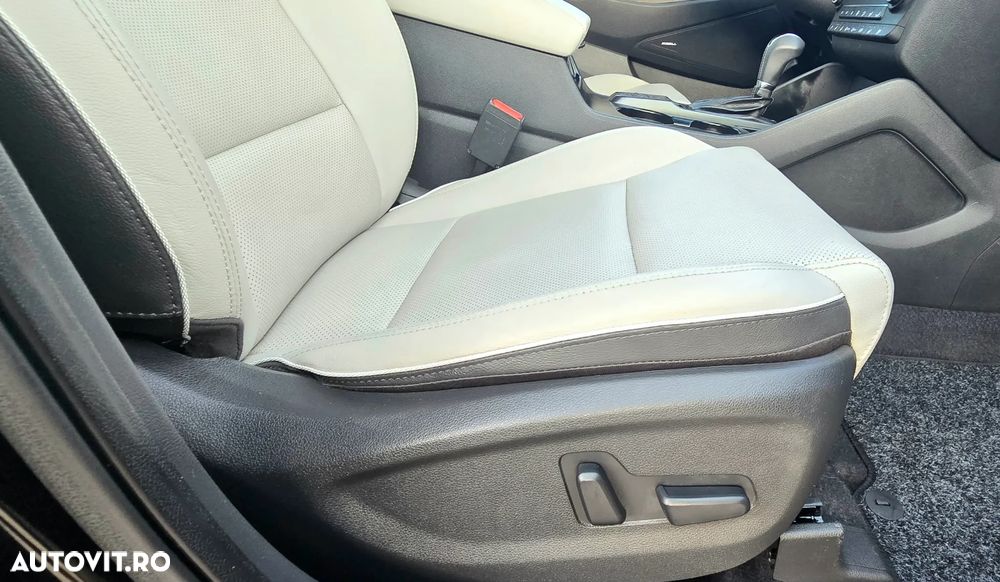 Hyundai Tucson 2.0 CRDI 4WD 6AT Luxury Pack+ - 36