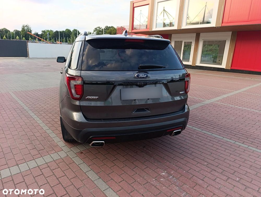 Ford Explorer - 2