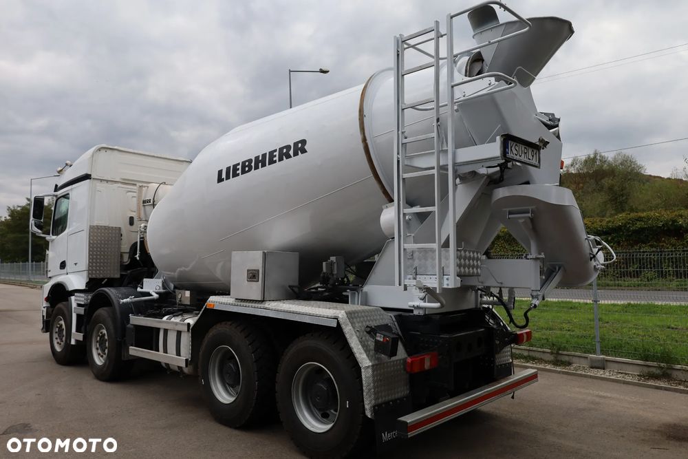 Mercedes-Benz Arocs 3251 - 21