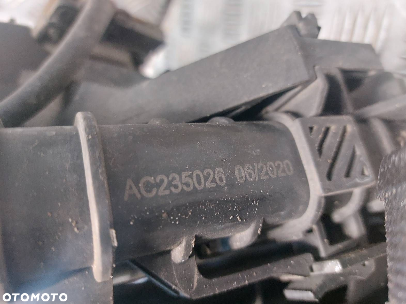 CHŁODNICA WODY KLIMATYZACJI INTERCOOLER WENTYLATORY VOLVO S40 II 1.6 D - 4
