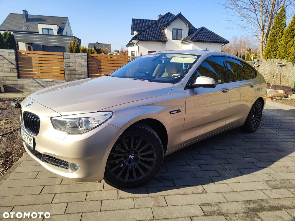 BMW 5GT - 4