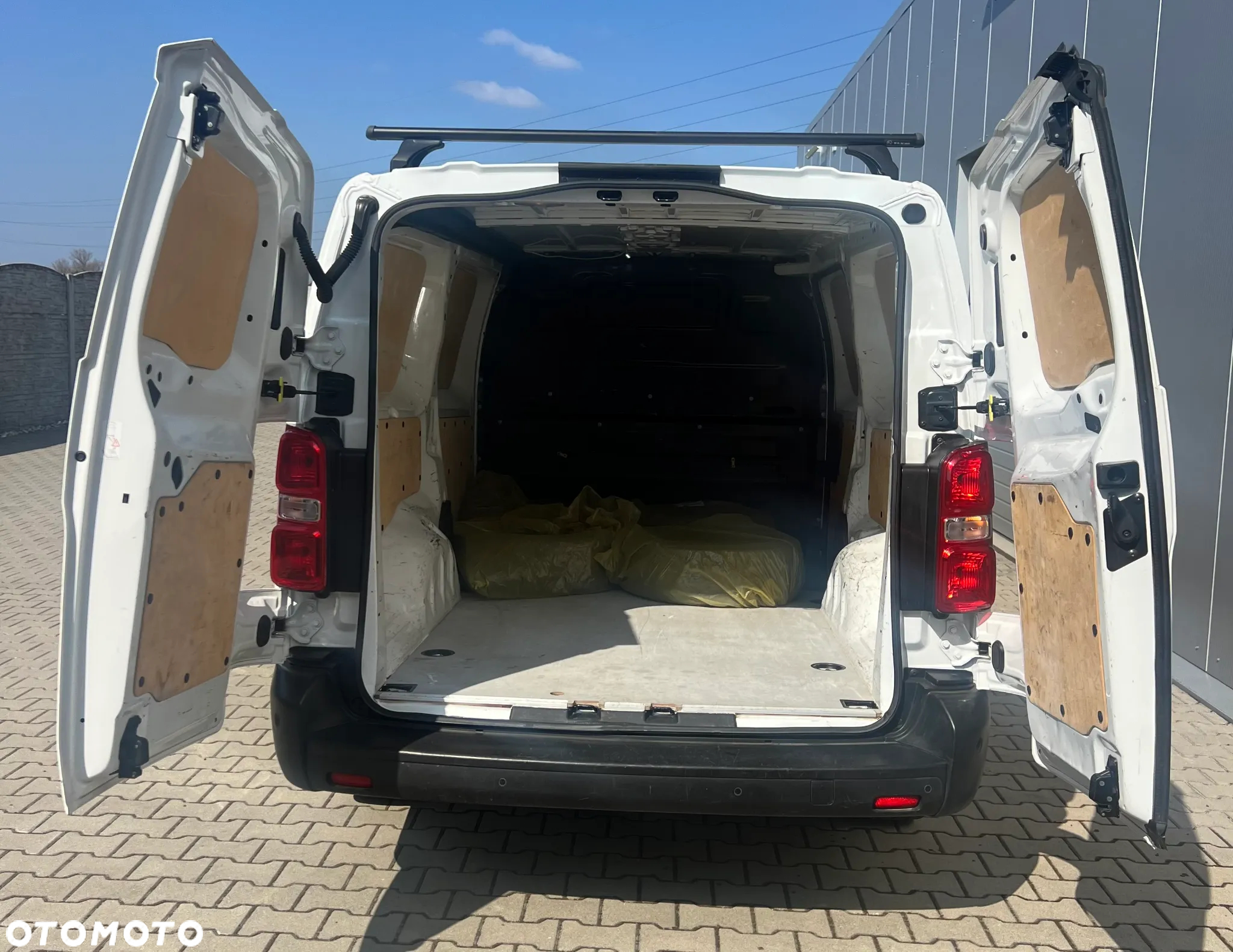 Opel Vivaro - 13