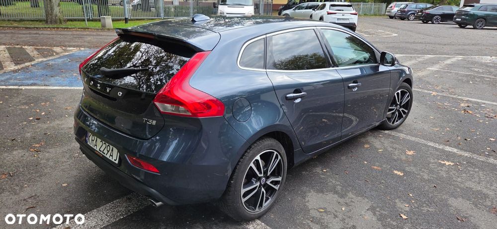 Volvo V40 T3 Drive-E Inscription - 3