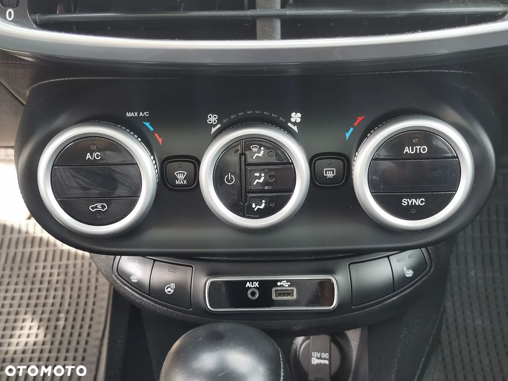 Fiat 500X 1.4 MultiAir Lounge DDCT - 26