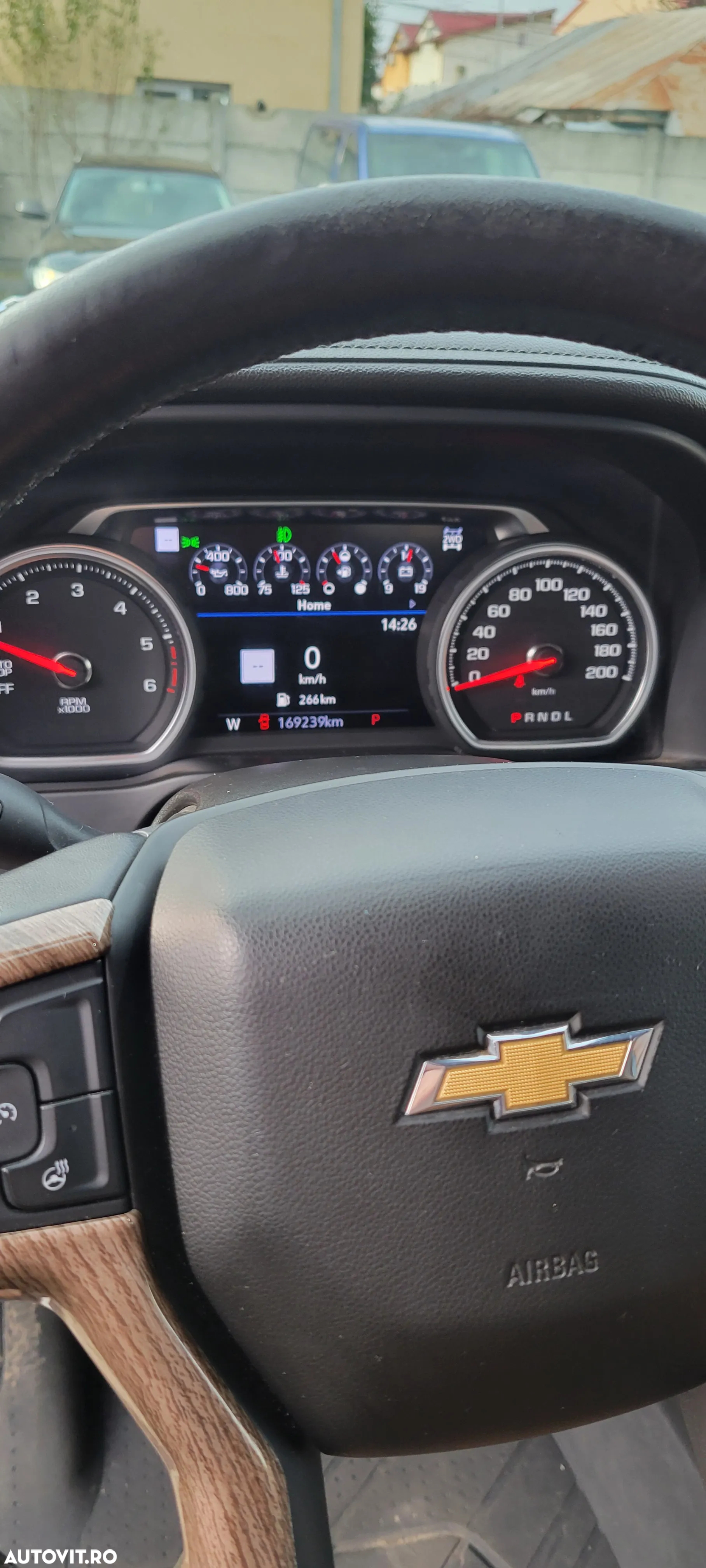 Chevrolet Silverado - 19