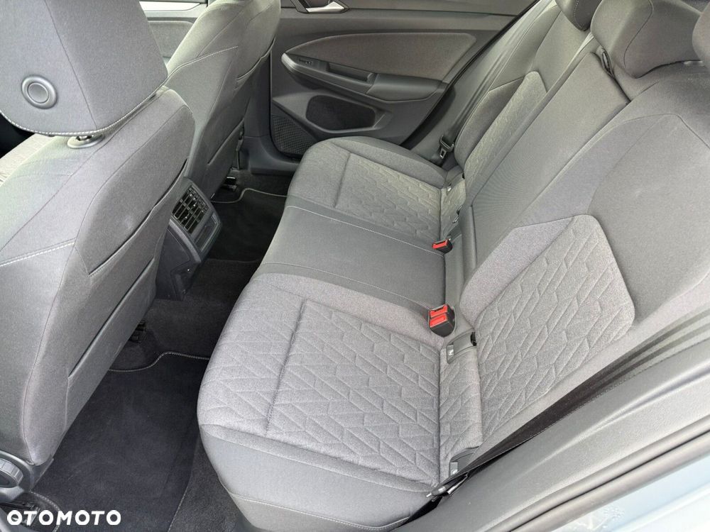 Volkswagen Golf 1.5 eTSI mHEV Life DSG - 29