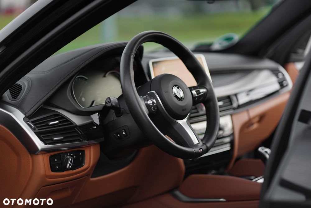 BMW X6M - 16