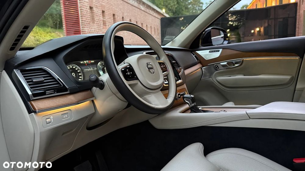 Volvo XC 90 D5 AWD Inscription 7os - 35