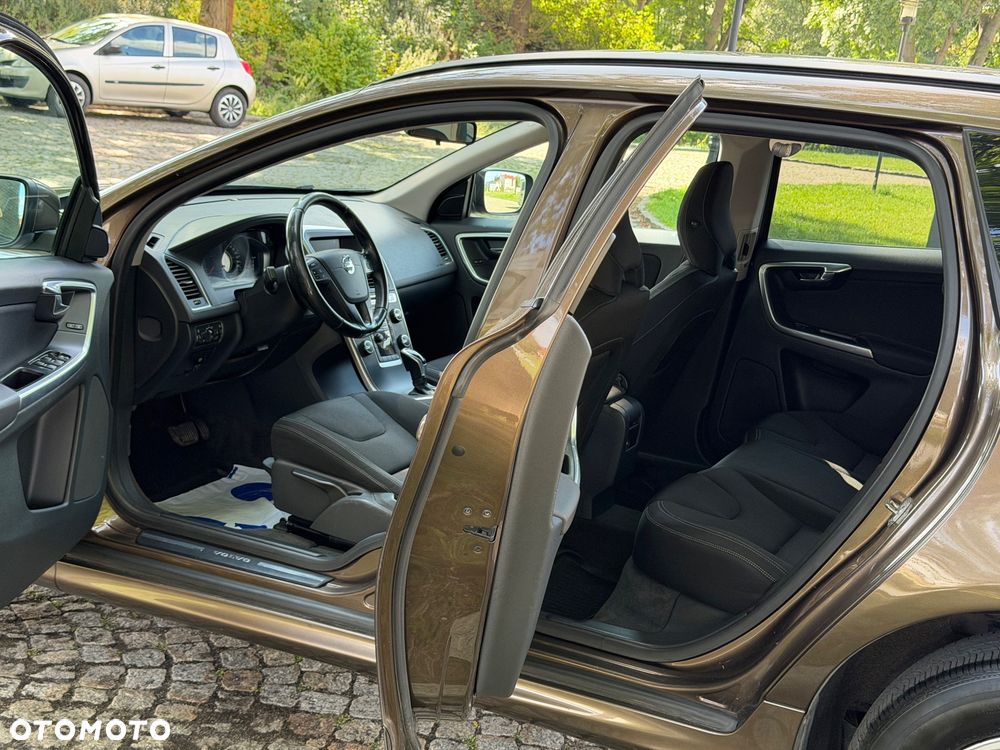 Volvo XC 60 D3 Geartronic Momentum - 6