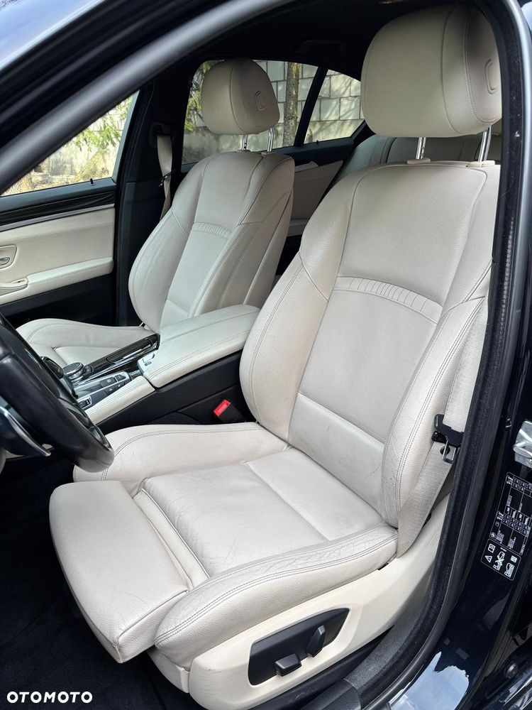 BMW Seria 5 520d xDrive Luxury Line - 7