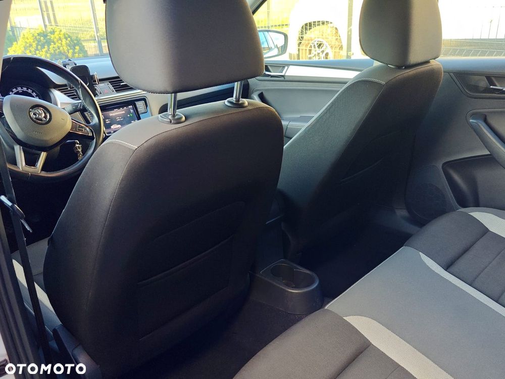 Skoda RAPID 1.0 TSI Ambition - 24