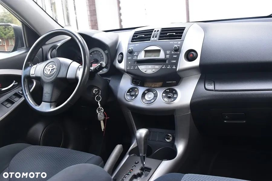 Toyota RAV4 2.0 4x4 Automatik Sol - 18